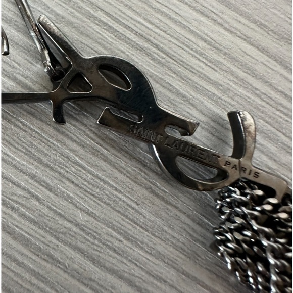 ♦️SOLD♦️SAINT LAURENT YSL monogram tassel earrings - Picture 5 of 5